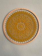 Mosterdgele handmade mandala 60 cm, Ophalen of Verzenden, Nieuw