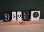 Kalender met klokje, van hout, Ophalen, Dagkalender, Gebruikt