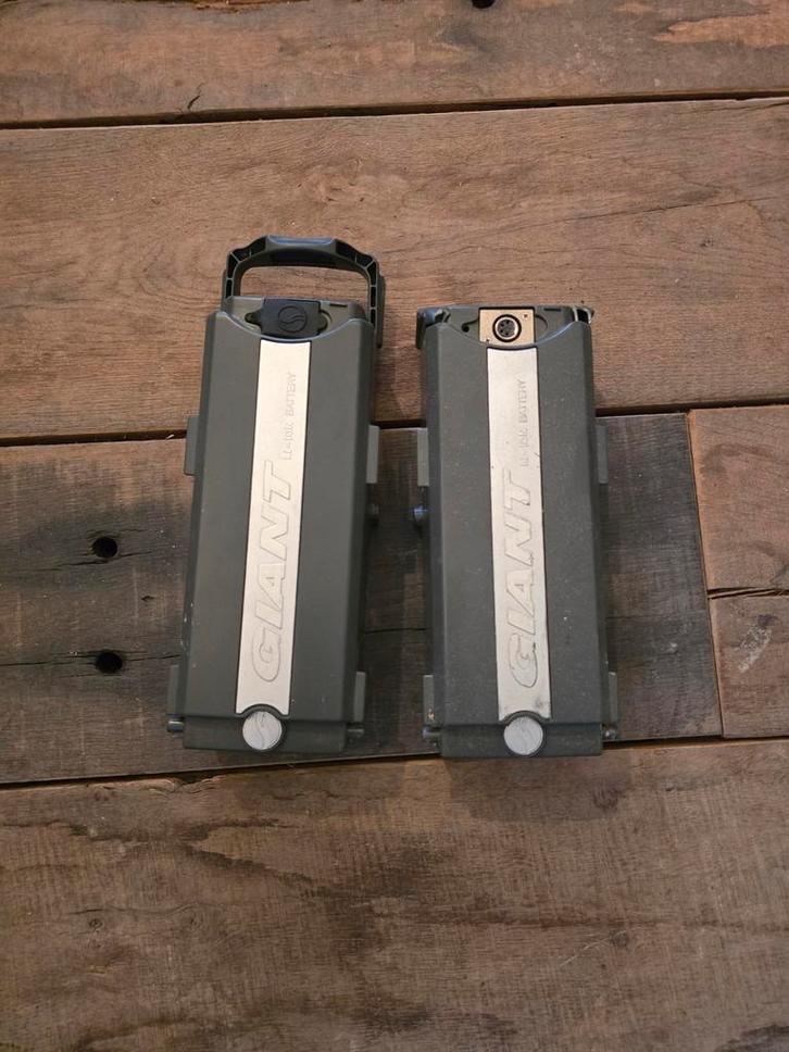 2 giant twist accu's werkend uit de fiets gehaald, Fietsen en Brommers, Fietsaccessoires | Fietsaccu's, Gebruikt, Ophalen of Verzenden