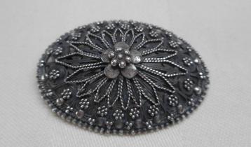 Zilveren antieke broche nr.432 beschikbaar voor biedingen