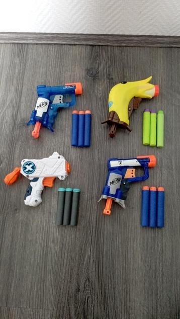 Set van 4 kleine Nerf blasters beschikbaar voor biedingen