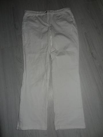 Broek in wit van John Baner maat 44 beschikbaar voor biedingen