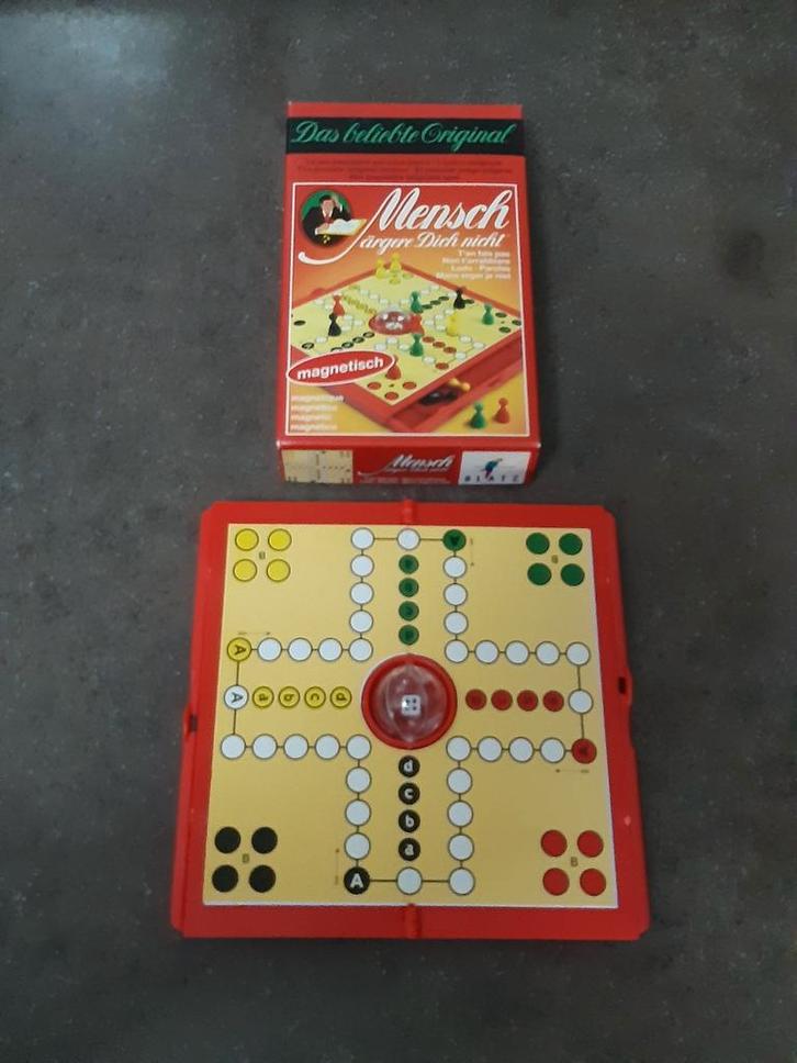 Mens erger je niet magnetisch reis spel nieuwstaat, Hobby en Vrije tijd, Gezelschapsspellen | Bordspellen, Zo goed als nieuw, Ophalen of Verzenden