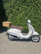 Vespa Primavera, Fietsen en Brommers, Scooters | Vespa, Ophalen, Overige modellen, Maximaal 45 km/u, Zo goed als nieuw