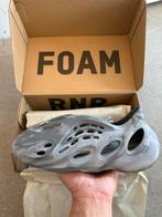 Yeezy Foamrunner Granite maat 39, Kleding | Heren, Schoenen, Ophalen of Verzenden, Zo goed als nieuw, Overige kleuren