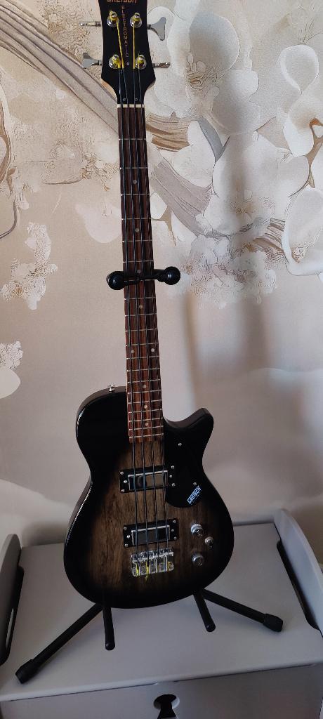 Gretsch Electromatic G2220 in Bristol Mist, Muziek en Instrumenten, Snaarinstrumenten | Gitaren | Bas, Zo goed als nieuw, Elektrisch