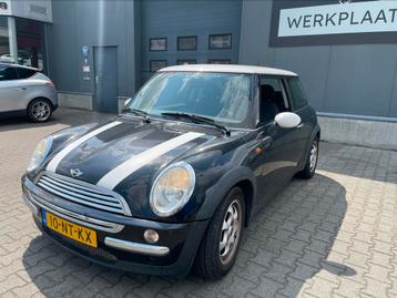 Mini 1.6 16V Cooper 2004 Zwart beschikbaar voor biedingen