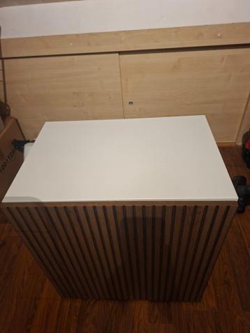 IKEA Besta kast – houtlook deur & witte kast - afbeelding 2