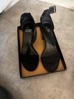 Zwarte hakschoenen, Ophalen of Verzenden, Zo goed als nieuw, Zwart