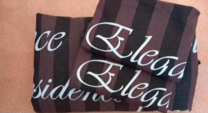 Dekbedovertrek kussen 240/220 weinig gebruikt Geldrop/mierlo, Huis en Inrichting, Slaapkamer | Beddengoed, Zo goed als nieuw, Dekbedovertrek