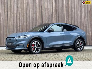 Ford Mustang Mach-E Premium AWD 75 kWh / 19' / Winterpack / beschikbaar voor biedingen