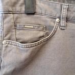 Hugo Boss grijze jeans broek Delaware 3-1. W38 L36 nr 41463, Kleding | Heren, Broeken en Pantalons, Gedragen, Grijs, Ophalen of Verzenden