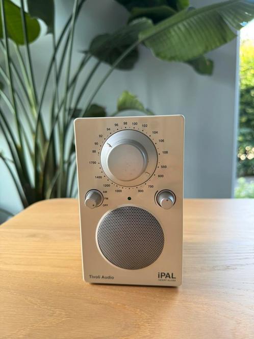 Mooie Tivoli iPAL radio wit, Audio, Tv en Foto, Radio's, Gebruikt, Radio, Ophalen of Verzenden