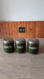 EMAILLE DONKER GROENE BUSSENSET MET GOUDEN BIES., Antiek en Kunst, Antiek | Emaille, Ophalen of Verzenden