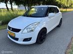 Suzuki Swift 1.2 Base*NEW APK 07/26*PARKEERSENSOR*AIRCO, Auto's, Suzuki, Voorwielaandrijving, Stof, Gebruikt, Parkeersensor