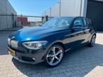BMW 116i Urban-line xenon/navi/trekhaak/pdc, 1-Serie, USB, 4 cilinders, Blauw