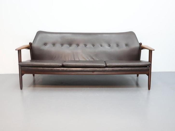 Vintage bank | Hulmefa | Propos, Huis en Inrichting, Banken | Bankstellen, Gebruikt, Rechte bank, Driepersoons, 150 tot 200 cm