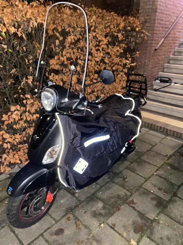 SYM Fiddle III sport 2018, Fietsen en Brommers, Scooters | SYM, Zo goed als nieuw, Fiddle, Maximaal 45 km/u, Benzine, Ophalen of Verzenden