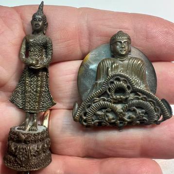 2 oude kleine koperen boeddha’s. beschikbaar voor biedingen