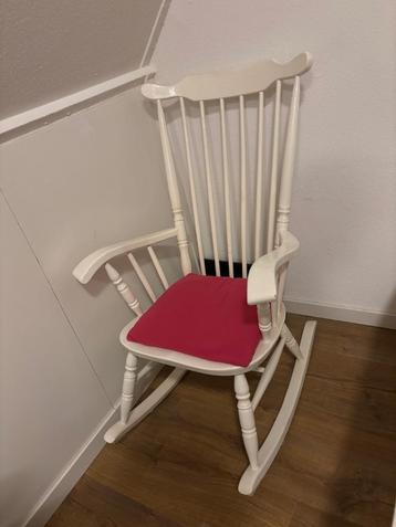 Schommelstoel  beschikbaar voor biedingen