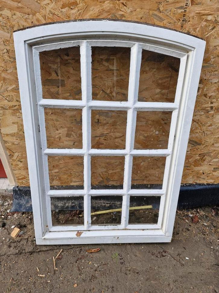 Oude Gevelraam met Glas, Doe-het-zelf en Verbouw, Glas en Ramen, Gebruikt, Gevelraam of Ruit, 80 tot 120 cm, Ophalen
