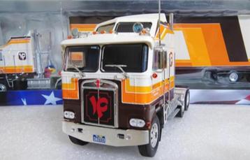 Kenworth K100 Aerodyne 1981 schaal 1/43 US trucks # 88 beschikbaar voor biedingen