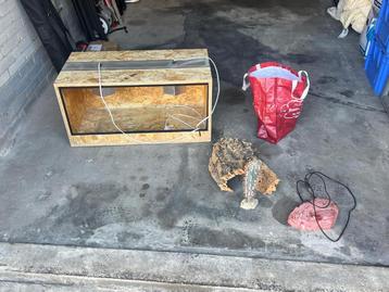 Terrarium 80 breed zgan!! beschikbaar voor biedingen