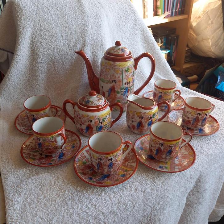 Eierporseleinen theeservies Japans / Chinees, Antiek en Kunst, Antiek | Servies compleet, Ophalen of Verzenden