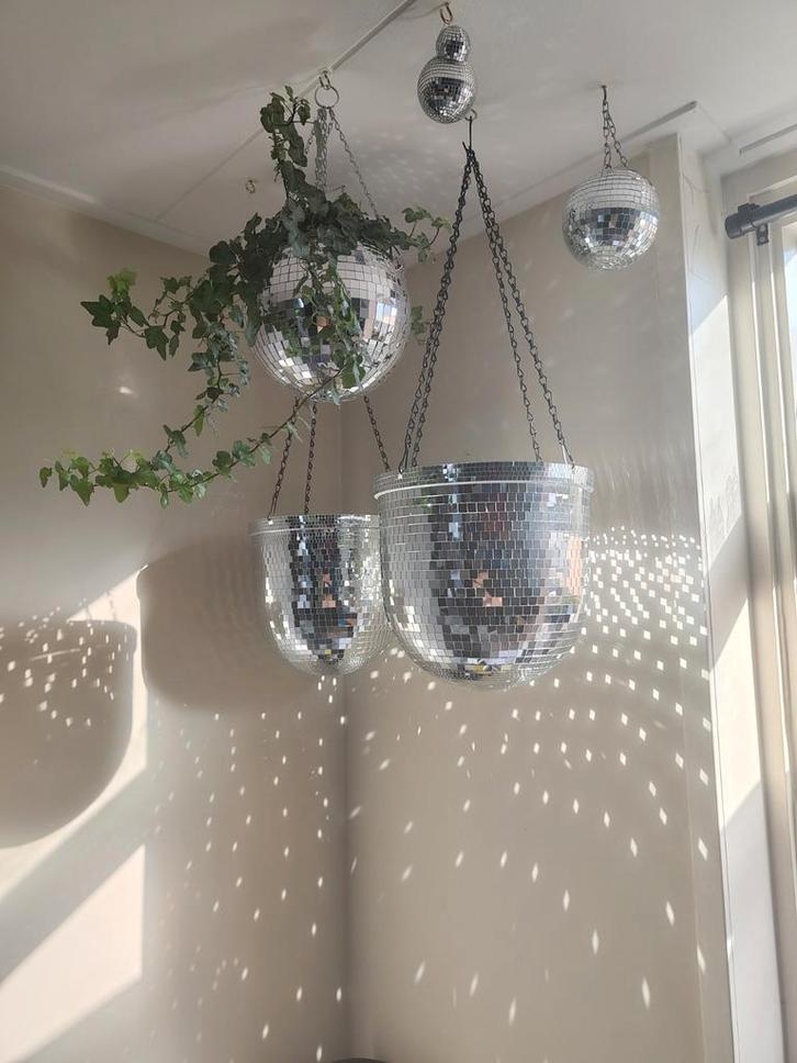 Grote Discobal Plantenpot (2x), Huis en Inrichting, Woonaccessoires | Overige, Zo goed als nieuw, Ophalen of Verzenden