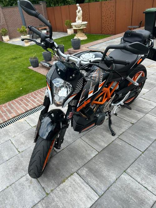 Te koop ktm 390 duke, Motoren, Motoren | KTM, Particulier, Naked bike, 12 t/m 35 kW, 1 cilinder, Ophalen