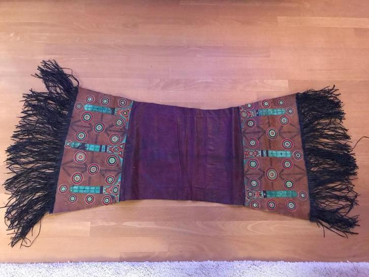 Vintage Tuareq leather pillow case / Toeareg leren kussen, Antiek en Kunst, Kunst | Niet-Westerse kunst, Ophalen of Verzenden