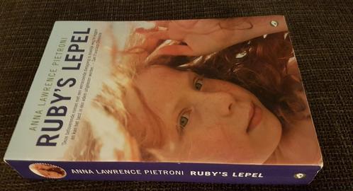 BOEK: Ruby`s Lepel van Anna Lawrence Pietroni, Boeken, Romans, Zo goed als nieuw, Europa overig, Ophalen of Verzenden