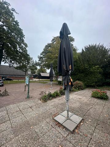 Swinckels parasol beschikbaar voor biedingen