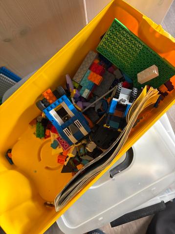 Lego en Lego platen - Diverse beschikbaar voor biedingen