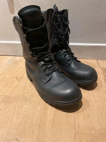 Leger Kisten / Boots - Maat 44 beschikbaar voor biedingen