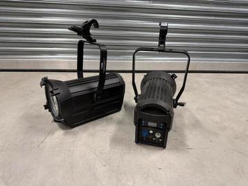 2x showtec performer fresnel 1000 RGBAL beschikbaar voor biedingen