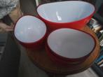 Grote schaal met 8 kleinere schaaltjes, Huis en Inrichting, Keuken | Tupperware, Ophalen, Rood, Schaal