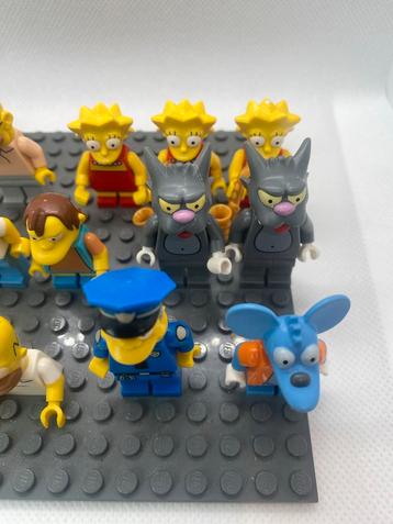 Lego Simpsons Minifiguren Set beschikbaar voor biedingen