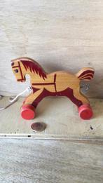 Houten paardje ca. 10 cm hoog., Ophalen of Verzenden