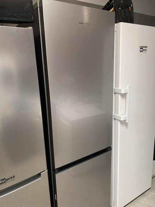 1 jaar jonge Samsung koelvriescombinatie no frost, Witgoed en Apparatuur, Koelkasten en IJskasten, Ophalen