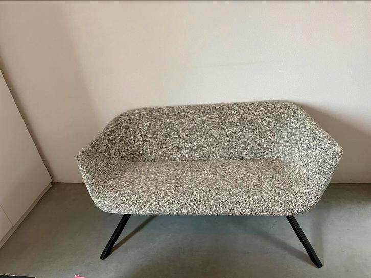 Montis Ella 2 zits bankje bank Ella two in nieuwstaat, Huis en Inrichting, Banken | Sofa's en Chaises Longues, Zo goed als nieuw