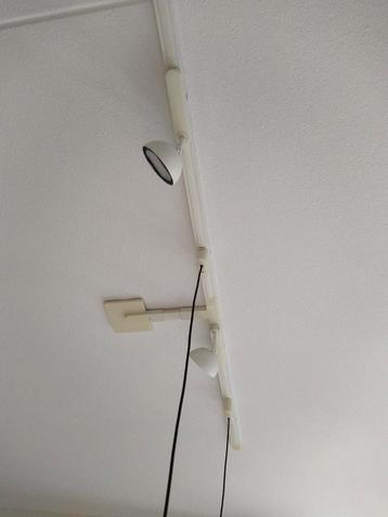 Witte Track Verlichting Systeem - 2 spots - 3 adapters voor  beschikbaar voor biedingen