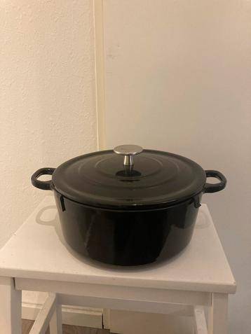 Royaal van kempen en begeer gietijzeren stoofpan matzwart beschikbaar voor biedingen