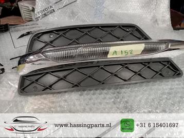 MERCEDES C KLASSE W204 bumper kap grille rechts A2048851453 beschikbaar voor biedingen