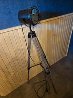 Stijlvolle Staande Lamp 3-Poot - Zo Goed Als Nieuw!, Huis en Inrichting, Lampen | Vloerlampen, Ophalen, 100 tot 150 cm, Zo goed als nieuw