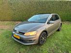 Volkswagen golf 1.2 TSI PANO CRUISE LM VELGEN 5DRS, Auto's, Voorwielaandrijving, Stof, Zwart, 4 cilinders