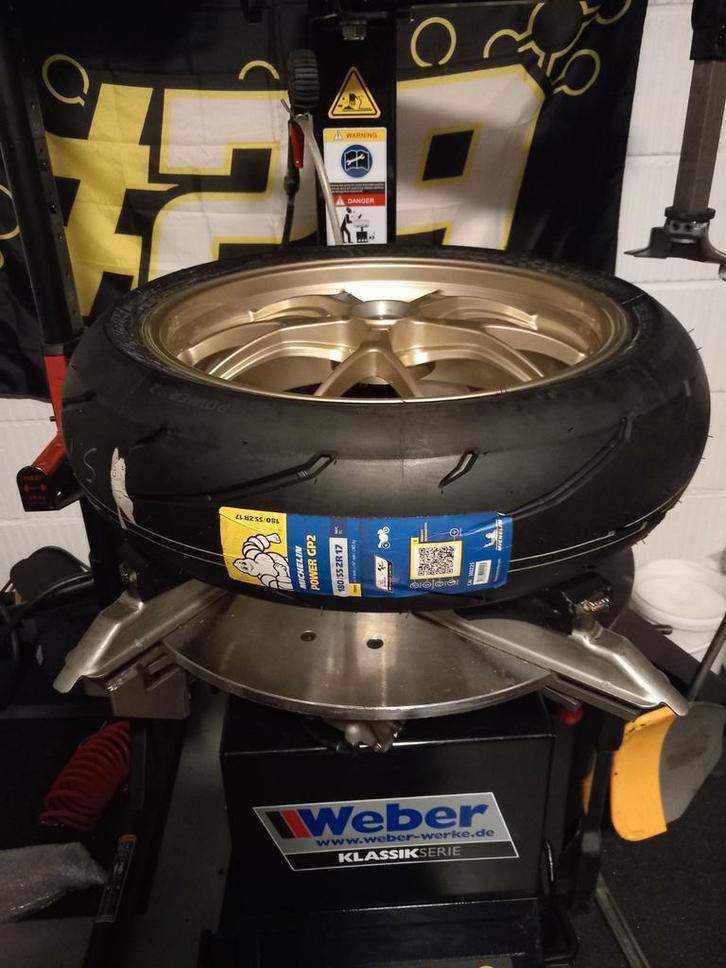 Michelin motorbanden incl montage, Motoren, Onderdelen | Overige, Ophalen of Verzenden