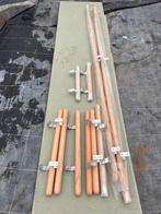 Houten trapleuningen met ophangbeugels, Doe-het-zelf en Verbouw, Ladders en Trappen, Ophalen of Verzenden, Nieuw, 2 tot 4 meter