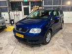 VW Touran 1.6 - Gezinsauto met trekhaak, Auto-onderdelen, Ophalen, Gebruikt, Volkswagen