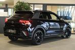 Volkswagen T-Roc 1.5 TSI R-Line DSG Facelift Black Style IQ, Zwart, 4 cilinders, 150 pk, Zwart